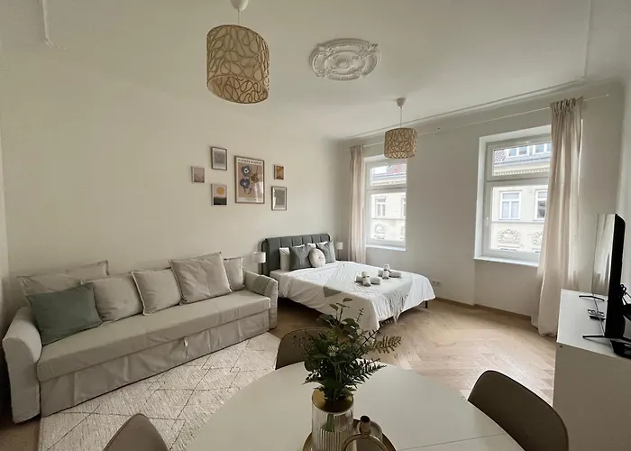 Luxurious One Near Schoenbrunn Palace