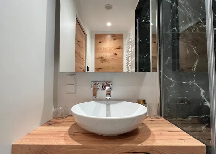 Luxurious One Near Schoenbrunn Palace Daire *